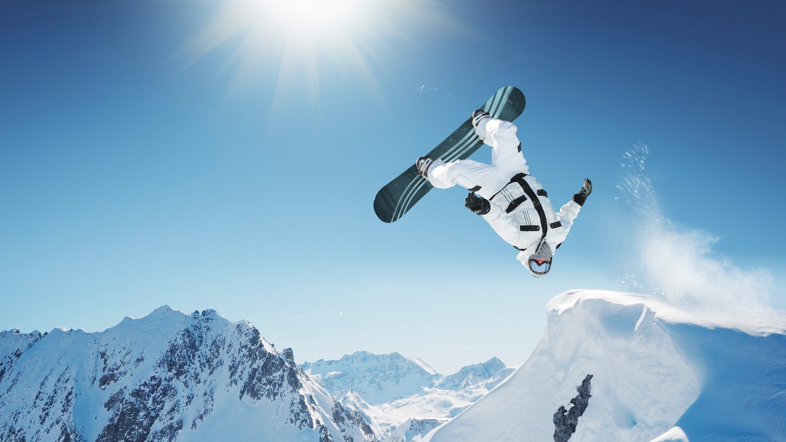 “裁判背后：那些鲜为人知的判罚内幕”，裁判被罚下