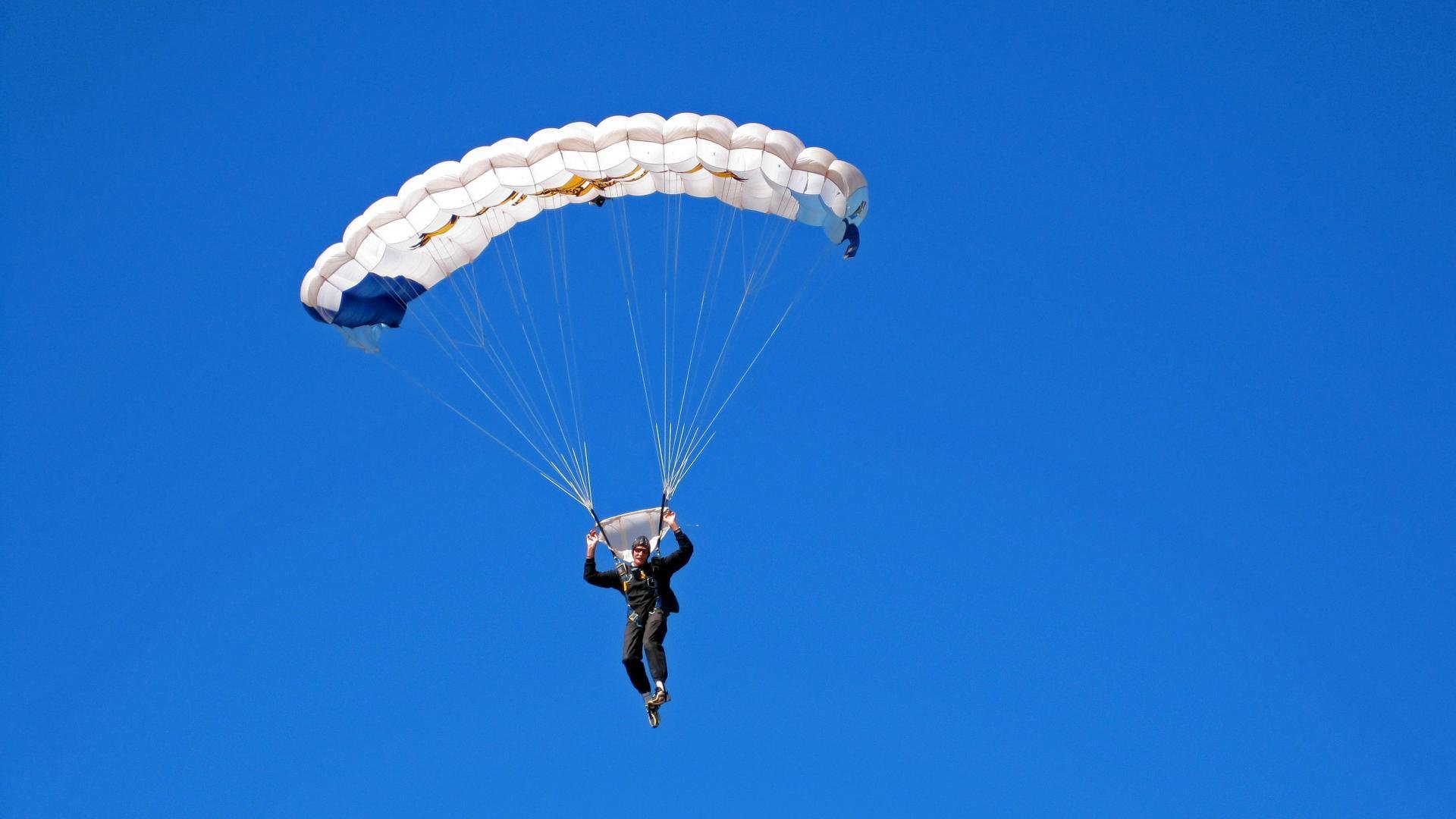 体育产业基金支持中国足球创新创业项目，体育产业 基金