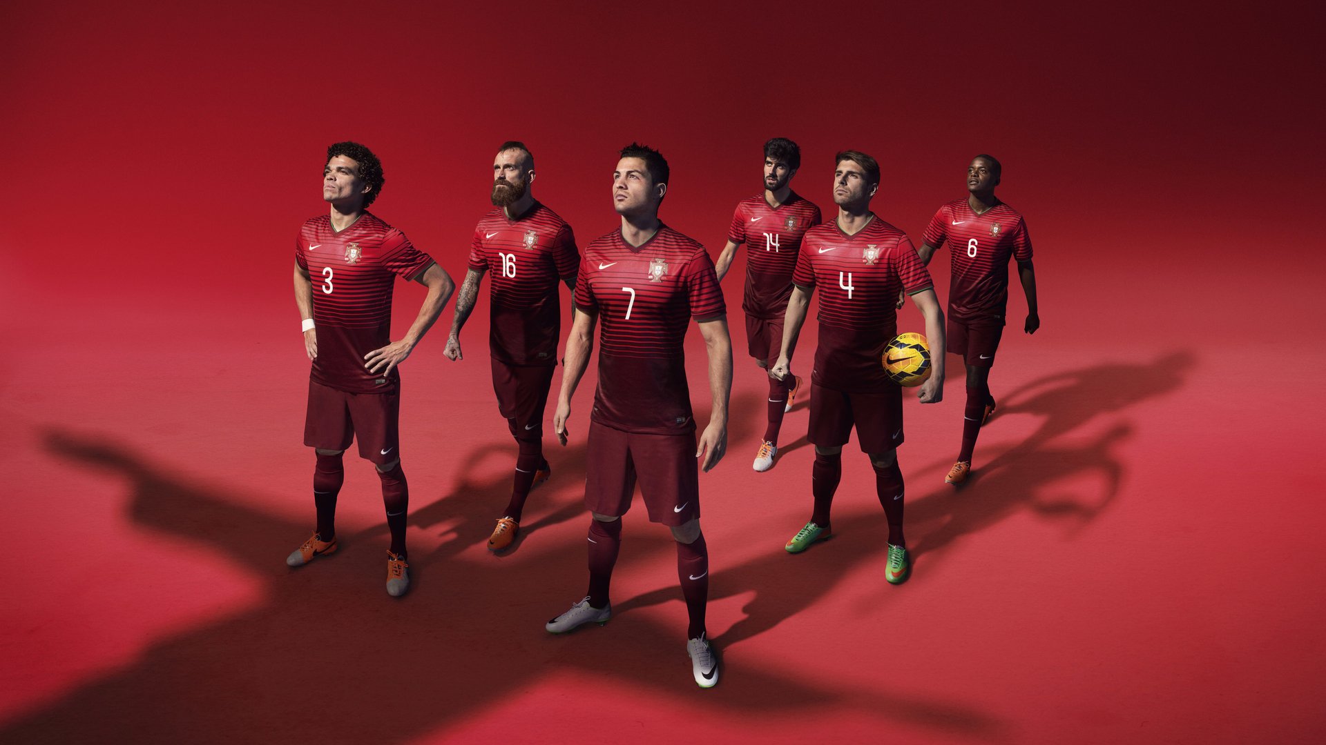 政府专项资金支持青少年足球场地改造工作深入推进，青少年校园足球改革试验区的建议